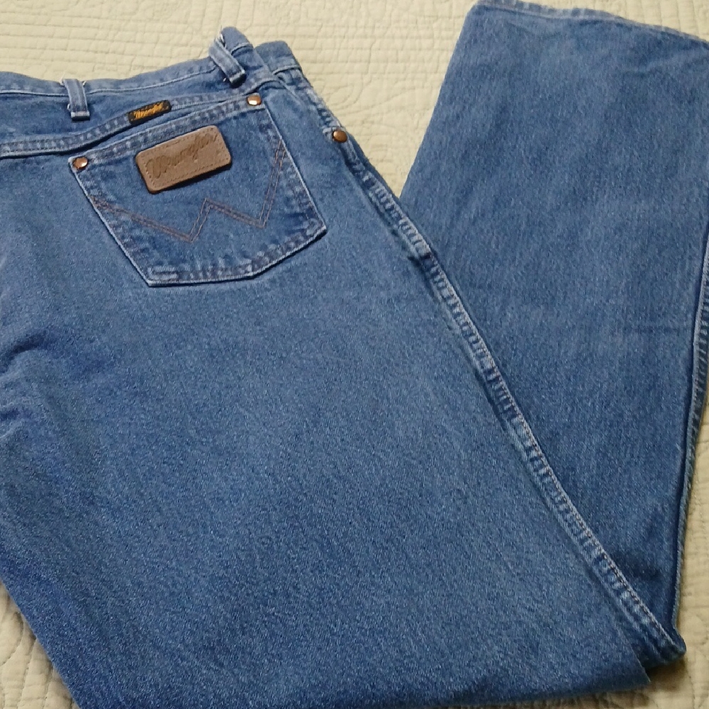 Wrangler Men's Original Regular Fit Boot Cut Denim Jeans